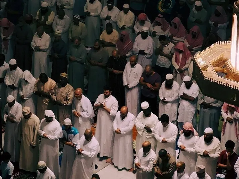 Mag de Imam het gebed verkorten om de harten te verenigen?